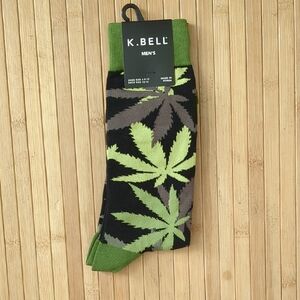 Men's KBell Pot Weed Green Socks, NEW